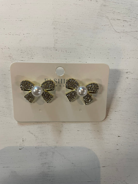 Bow Stud Pearl Earrings