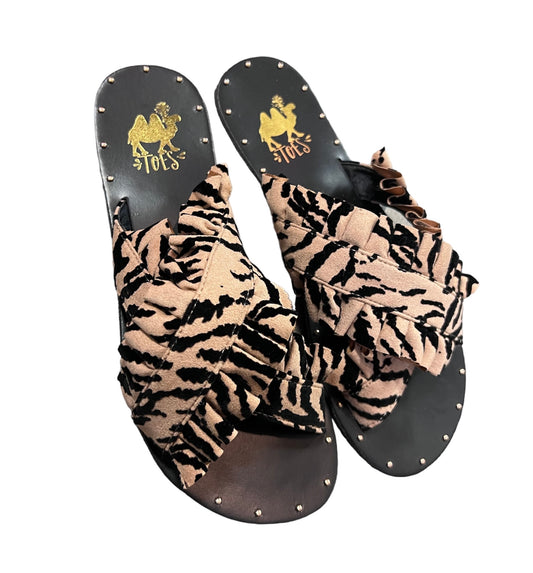 Lola Sandal